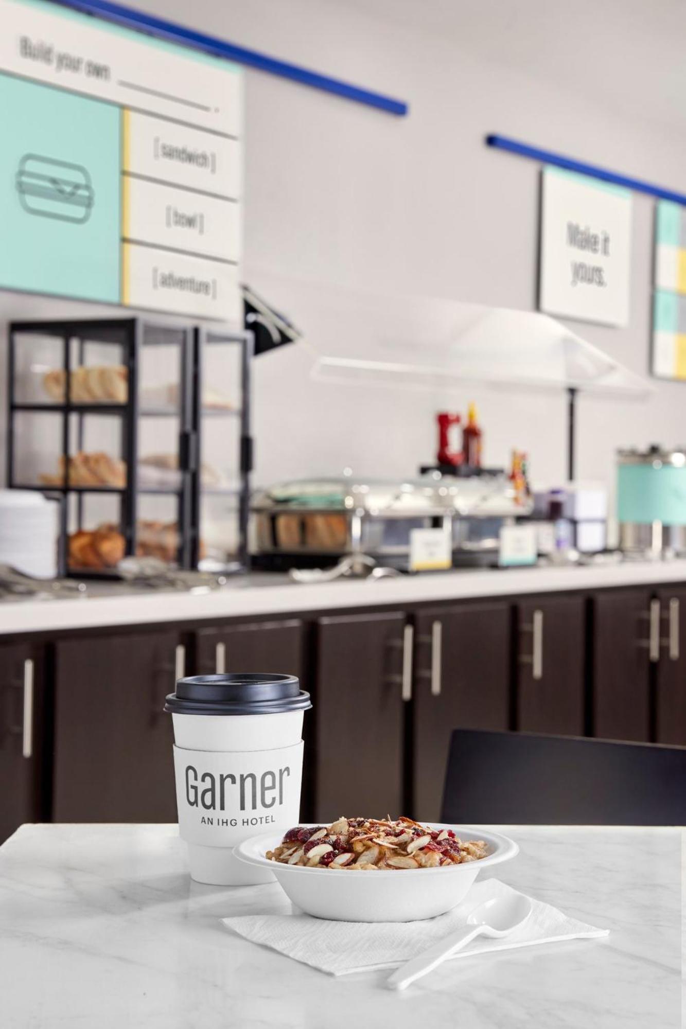 Garner Hotel By Ihg Phoenix - Surprise Bagian luar foto