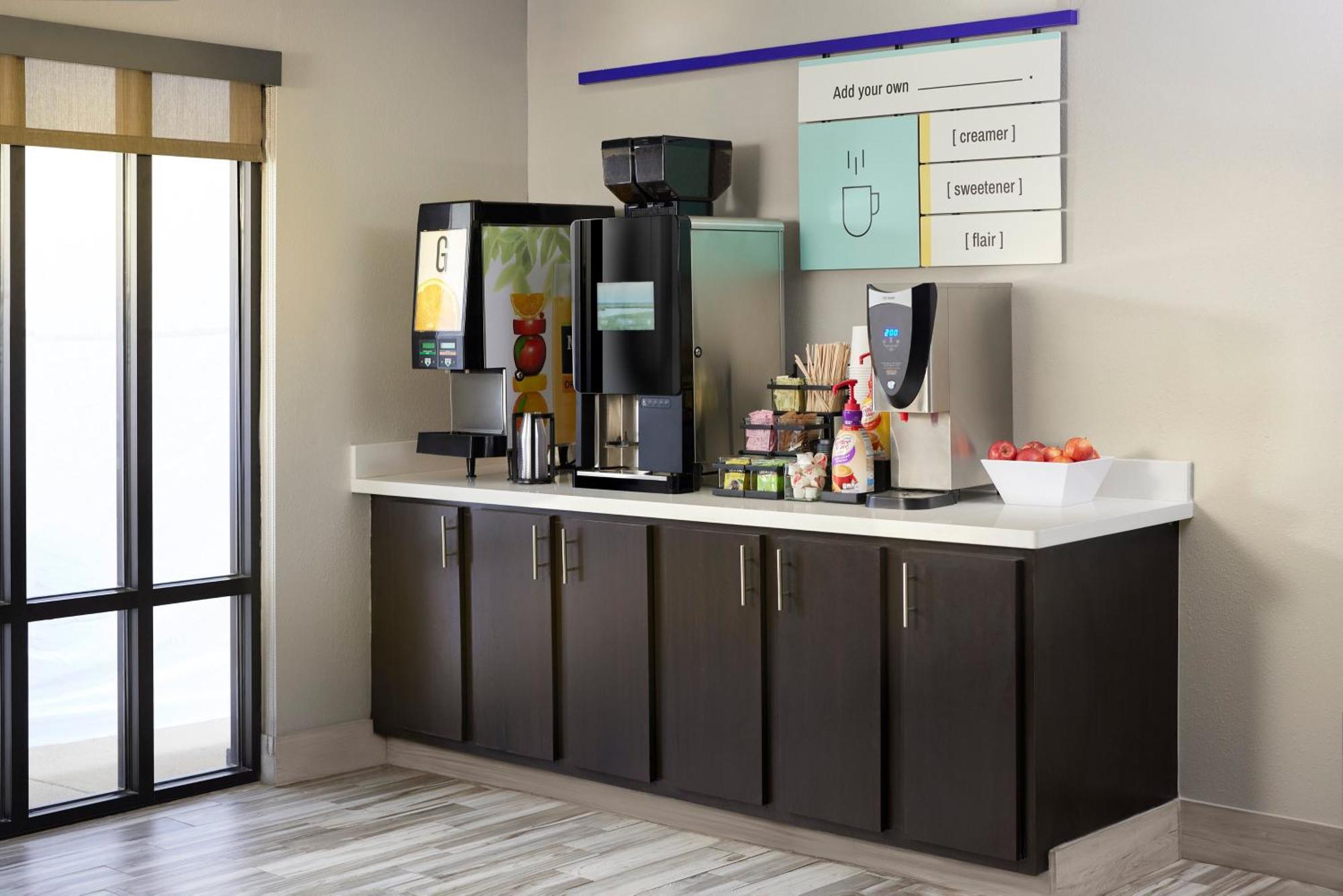 Garner Hotel By Ihg Phoenix - Surprise Bagian luar foto