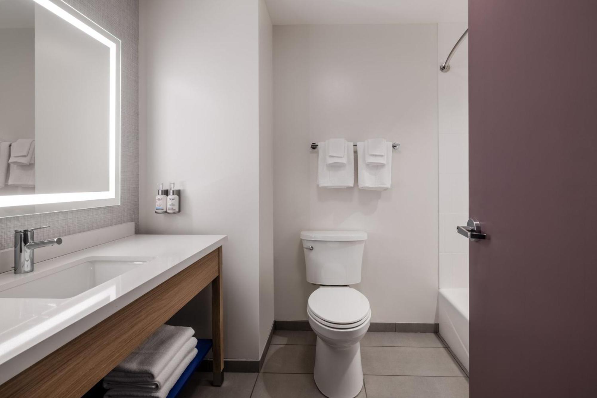 Garner Hotel By Ihg Phoenix - Surprise Bagian luar foto