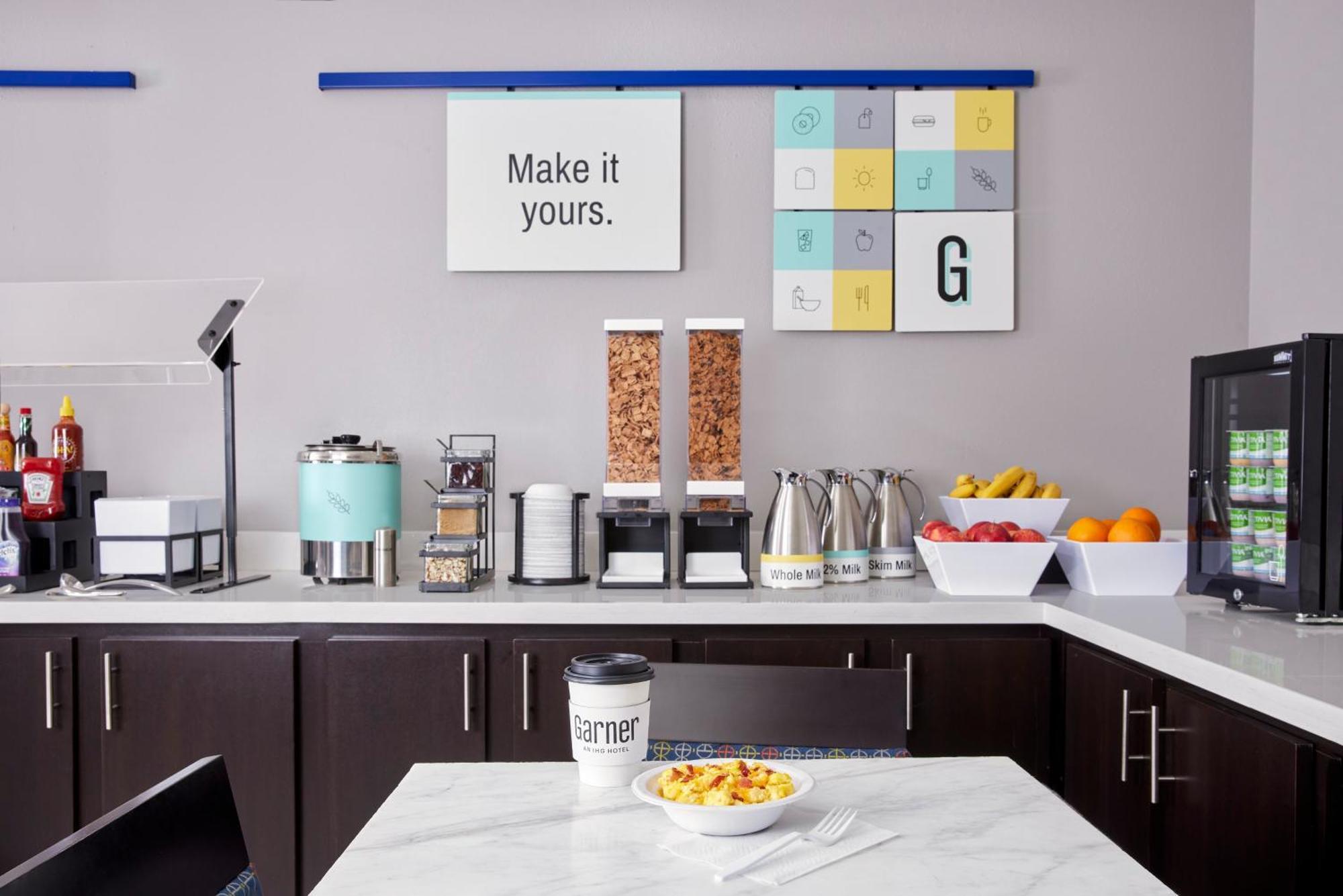 Garner Hotel By Ihg Phoenix - Surprise Bagian luar foto