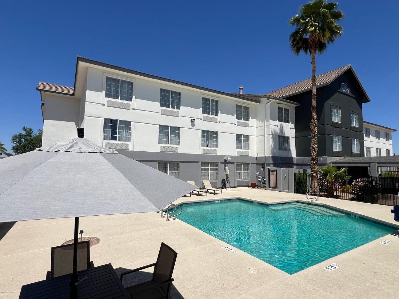 Garner Hotel By Ihg Phoenix - Surprise Bagian luar foto