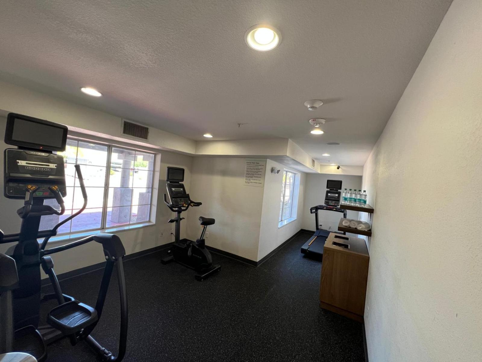 Garner Hotel By Ihg Phoenix - Surprise Bagian luar foto